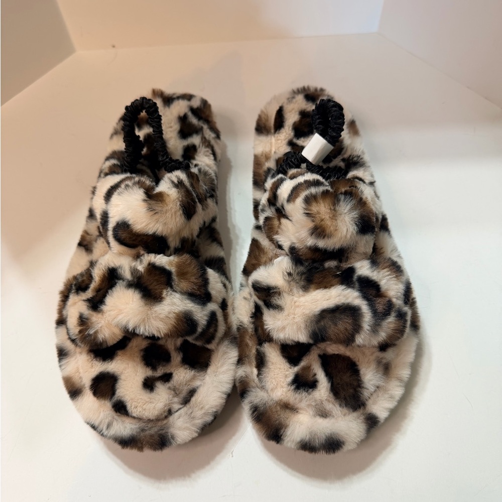 Array Leopard Print Women's Slippers - Picture 2 of 3